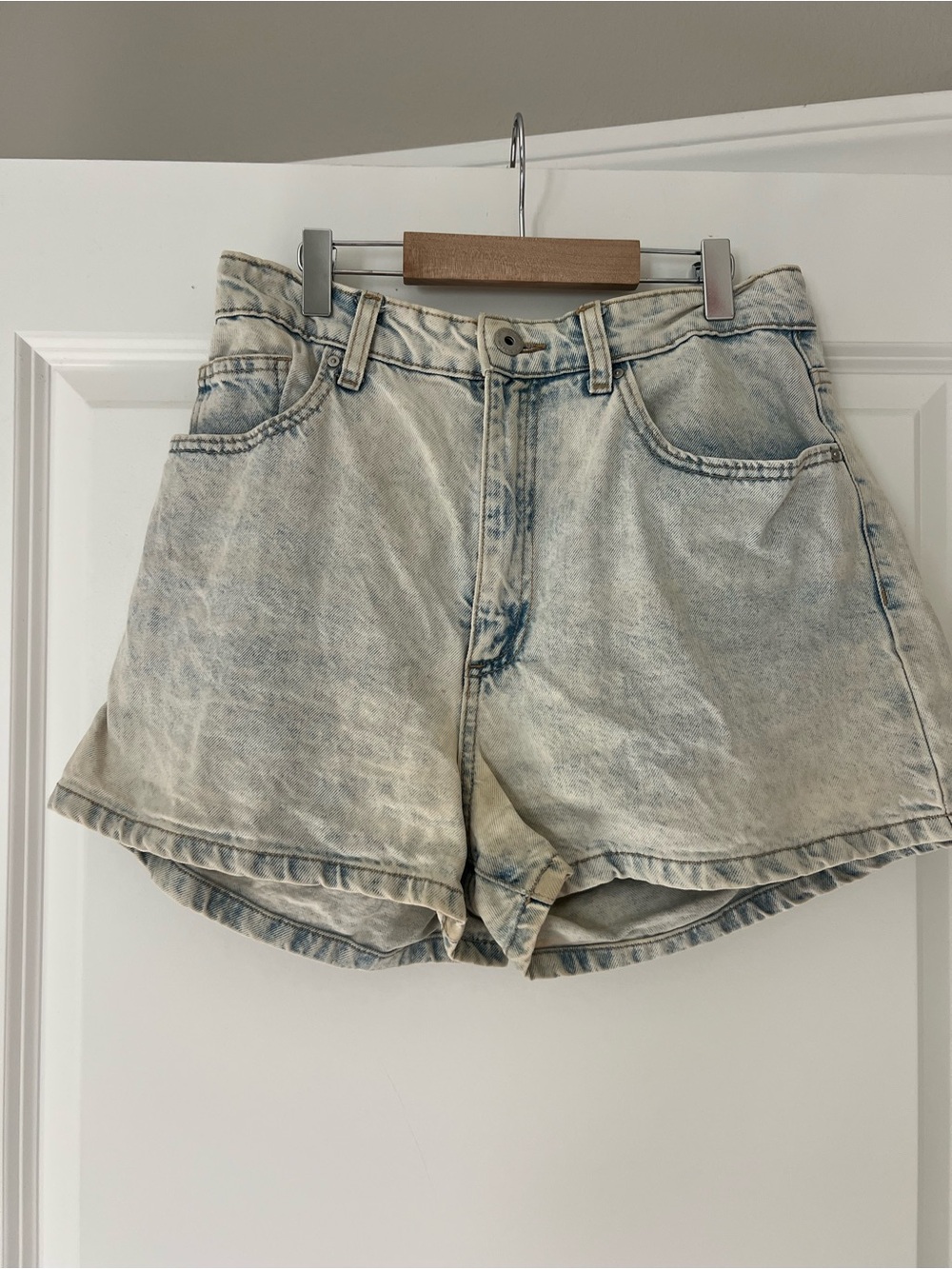 Women's Wash Denim Shorts - Light Blue
